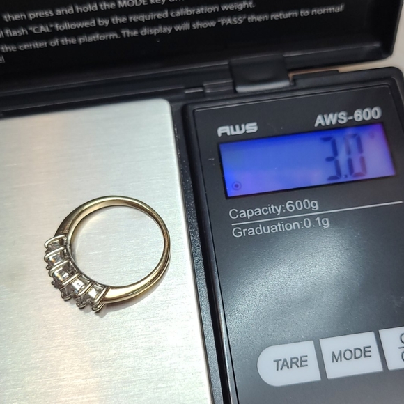 G/VVS2 1CT EMERALD CUT 5 STONE WITH APPRAISAL - Picture 13 of 15